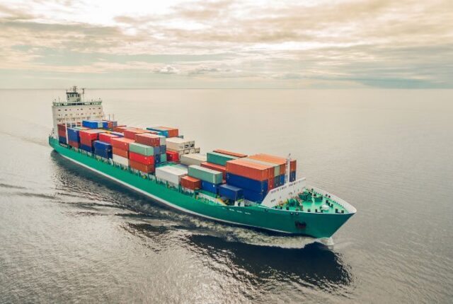 Smart Ports_ IoT & AI Transforming Logistics