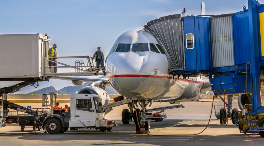 Cut Air Freight Costs Without Losing Speed