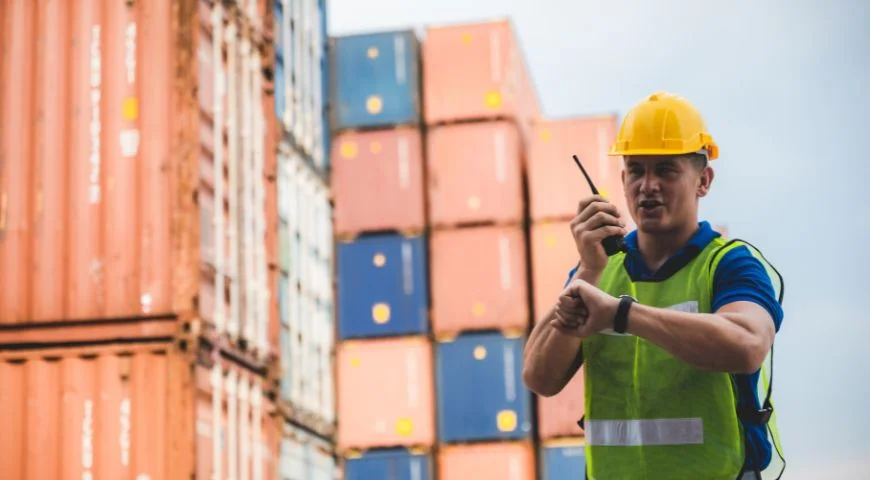 5G and Real-Time Freight Tracking_ Revolutionizing Logistics