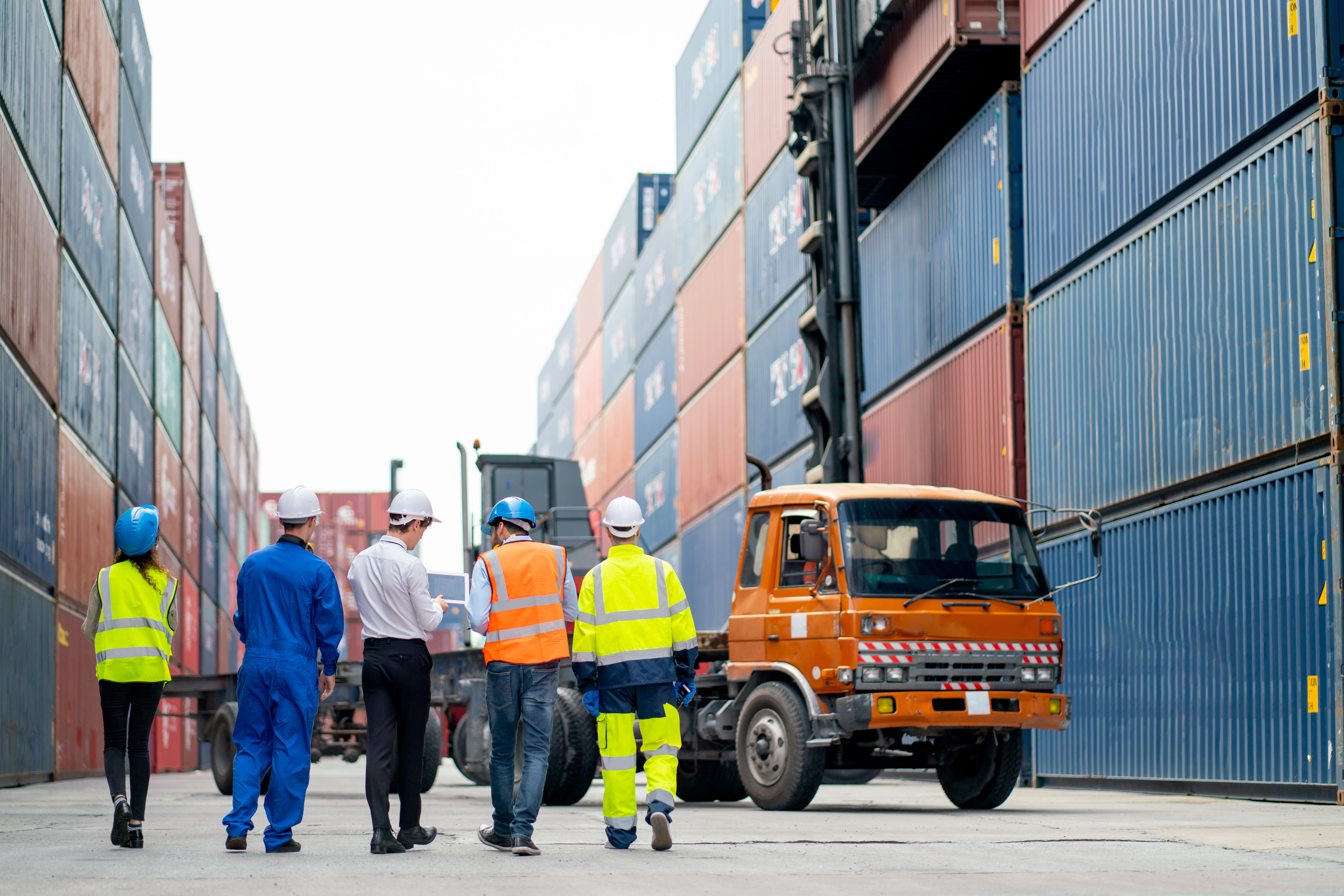 outsourcing freight forwarding